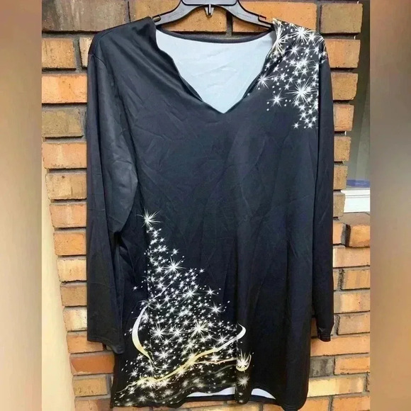 Women’s Holiday Dress - Picture 1 of 2